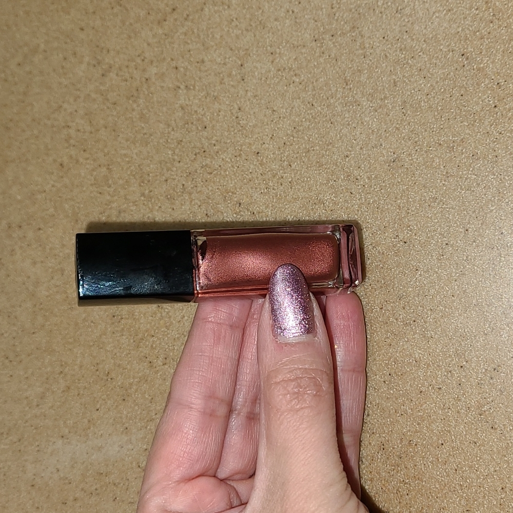 NWOT Chanel liquid eyeshadow limited edition